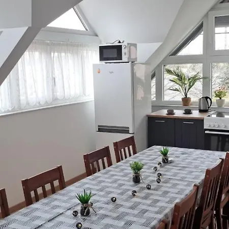 Babi Apartmanhaz 根尼斯迪亚斯