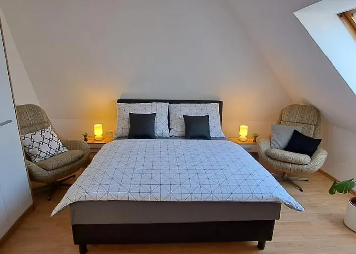 Rum i privatbostad Babi Apartmanhaz Gyenesdiás