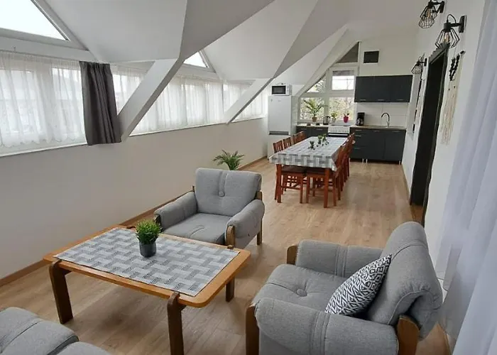 Rum i privatbostad Babi Apartmanhaz Gyenesdiás